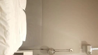 台湾SWAG dorababe 铁粉初体验 激战电影院