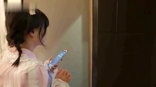 屌丝网友刷大礼物让网红女主播户外女王和大鸡鸡炮友到古墓前啪啪