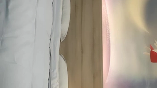 继妹被哥哥操的多次到达高潮喷水水