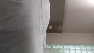 继父和继女在宿舍房间里激烈的相遇 - 爸爸和女孩