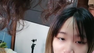 FC2PPV-3093076 【完全顔出し】【※削除注意※】援コーで処女を捨てたトーヨ○キッズに生マグナム棒をねじ込む教育的生中出し指導