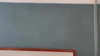 露脸干小嫂子奶子挺大逼还挺紧
