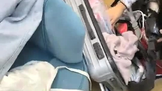 [無碼高清]FC2 PPV 3820659 処女喪失。発育途中の剛毛、未処理陰毛の身體に人生初の初體験。大人に騙され生挿入、中 出しまで。